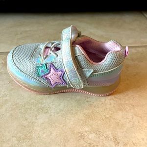 NWOT- Toddler Girl Stride Rite Nebula Light-Up Shoes (Size 7M)